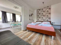 Apartmani Dijana Krk (Otok Krk)